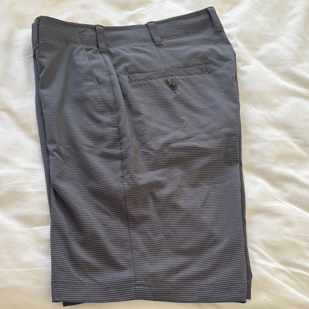 Grand Slam Men's Charcoal Striped Shorts